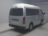 Toyota HIACE VAN лот № 26018 оценка RA  с аукциона в Японии 1