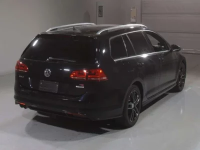 Volkswagen GOLF VARIANT