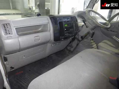 Hino DUTRO  с аукциона в Японии