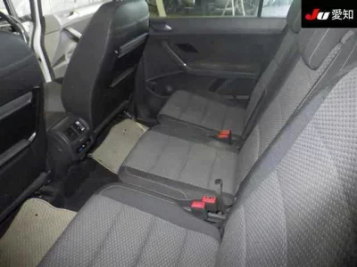 Volkswagen GOLF TOURAN