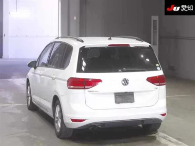 Volkswagen GOLF TOURAN