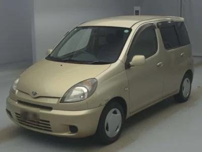 Toyota FUNCARGO  с аукциона в Японии