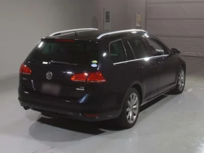 Volkswagen GOLF VARIANT