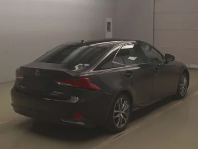 Lexus IS