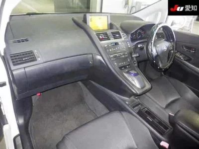 Lexus HS  с аукциона в Японии