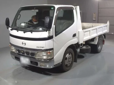 Hino DUTRO  с аукциона в Японии