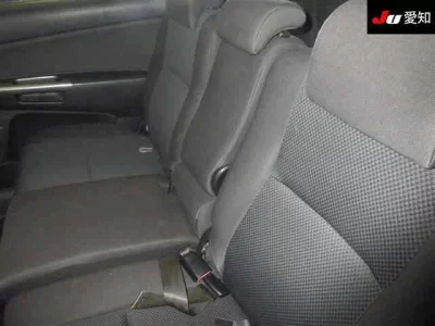 Toyota WISH  с аукциона в Японии