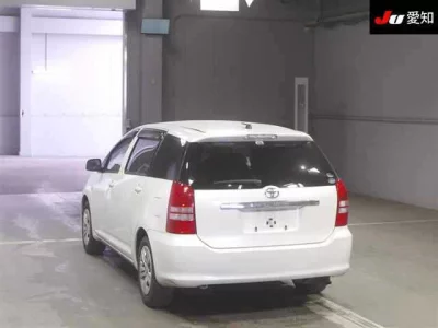 Toyota WISH  с аукциона в Японии