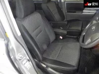 Toyota NOAH лот № 30301 оценка 3.5  с аукциона в Японии 5