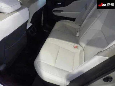 Toyota CROWN CROSSOVER  с аукциона в Японии