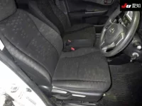 Toyota RACTIS лот № 3064 оценка 3.5  с аукциона в Японии 5