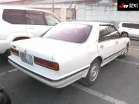 Nissan CIMA лот № 10096 оценка -  с аукциона в Японии 7