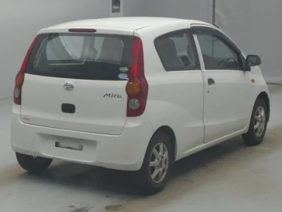 Daihatsu MIRA  с аукциона в Японии