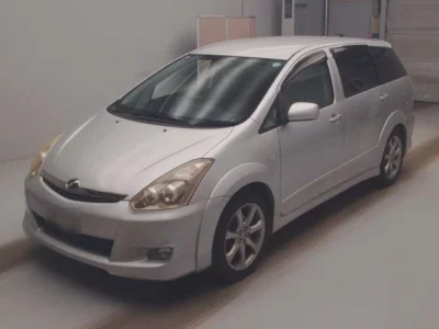 Toyota WISH  с аукциона в Японии