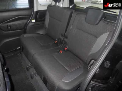 Mitsubishi DELICA D2