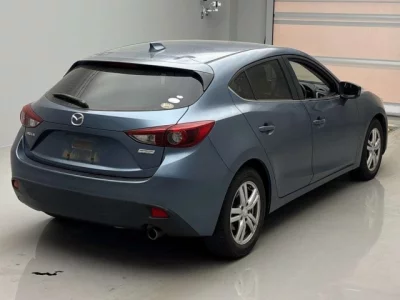 Mazda AXELA  с аукциона в Японии