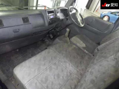 Mazda TITAN  с аукциона в Японии