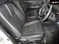 Toyota AQUA лот № 3098 оценка 4  с аукциона в Японии 5