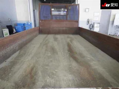 Mazda TITAN  с аукциона в Японии