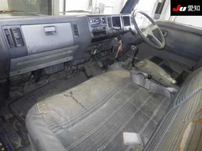 Mazda TITAN  с аукциона в Японии