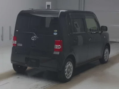 Toyota PIXIS SPACE
