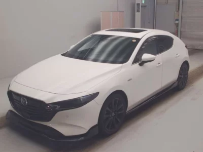 Mazda MAZDA3  с аукциона в Японии