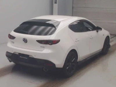 Mazda MAZDA3  с аукциона в Японии