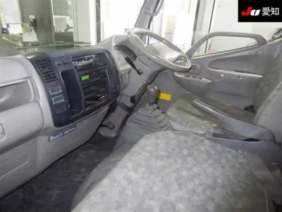 Hino DUTRO  с аукциона в Японии