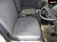 Subaru SAMBAR лот № 35228 оценка 3.5  с аукциона в Японии 5