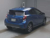 Toyota AQUA лот № 20138 оценка 3.5  с аукциона в Японии 1