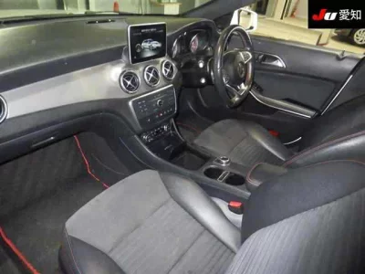 Mercedes-Benz CLA CLASS