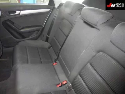 Audi A4  с аукциона в Японии