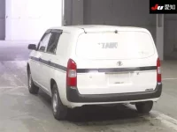 Toyota PROBOX лот № 20109 оценка R  с аукциона в Японии 1