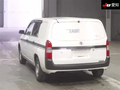 Toyota PROBOX  с аукциона в Японии