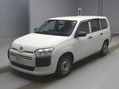 Toyota PROBOX  с аукциона в Японии