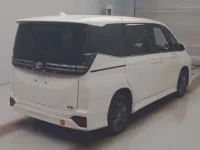 Toyota VOXY лот № 25218 оценка 4  с аукциона в Японии 1