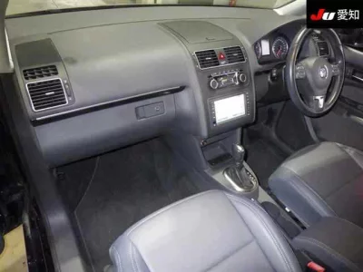 Volkswagen GOLF TOURAN