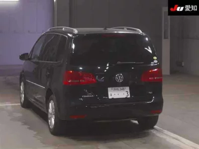 Volkswagen GOLF TOURAN