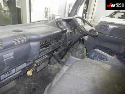 Mazda TITAN  с аукциона в Японии