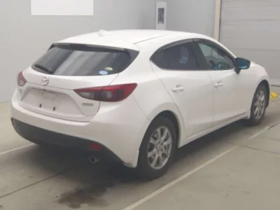 Mazda AXELA  с аукциона в Японии