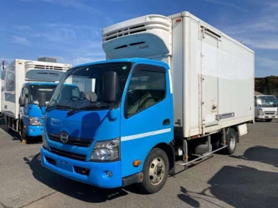 Hino DUTRO  с аукциона в Японии