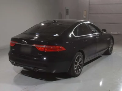 Jaguar XF SERIES