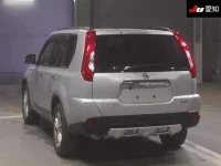 Nissan X-TRAIL лот № 30567 оценка 3.5  с аукциона в Японии 1
