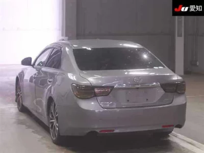 Toyota MARK X  с аукциона в Японии