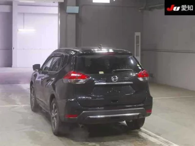 Nissan X-TRAIL  с аукциона в Японии