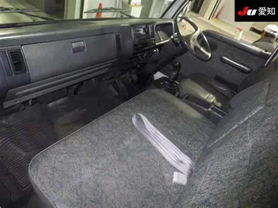 Mazda TITAN  с аукциона в Японии