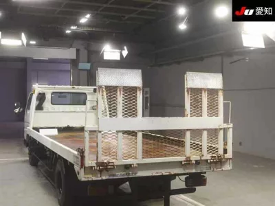 Mazda TITAN  с аукциона в Японии