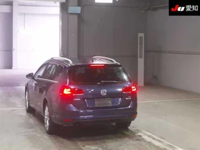 Volkswagen GOLF VARIANT