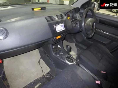 Suzuki SWIFT  с аукциона в Японии