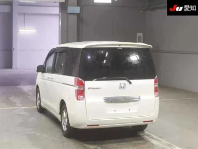 Honda STEP WAGON  с аукциона в Японии